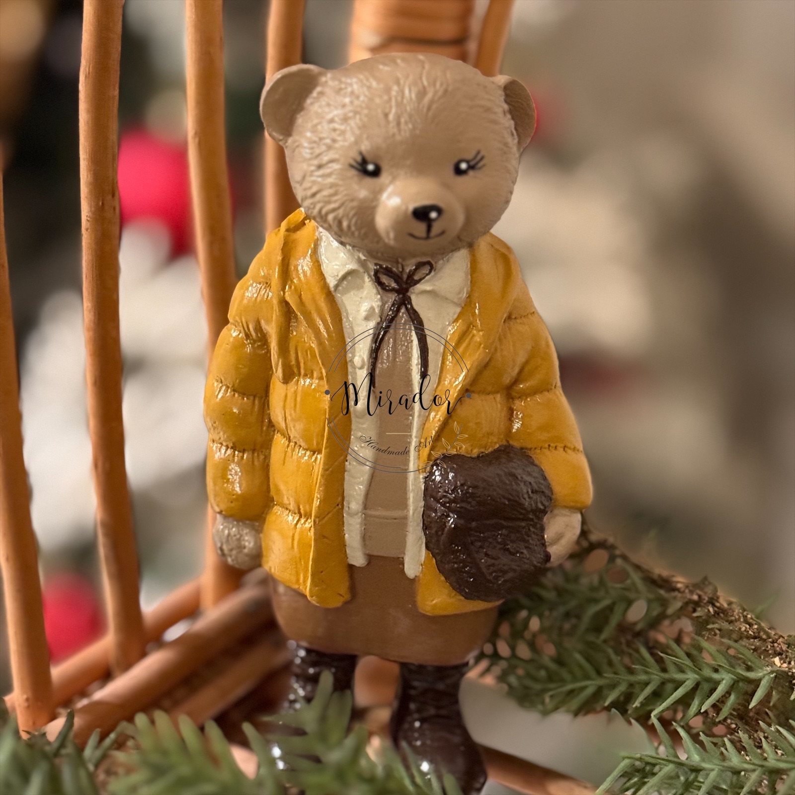 مجسمه خرس جسی